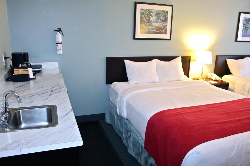 Harrison Lake Hotel แฮร์ริสันฮอตสปริงส์ ภายนอก รูปภาพ