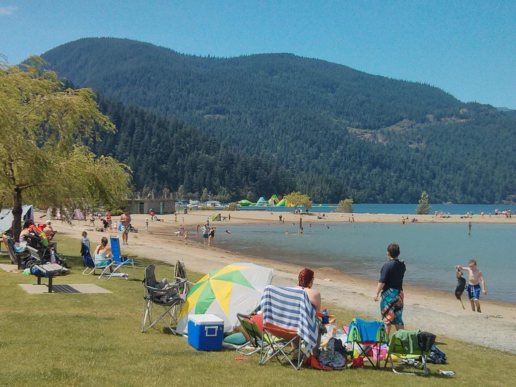 Harrison Lake Hotel แฮร์ริสันฮอตสปริงส์ ภายนอก รูปภาพ